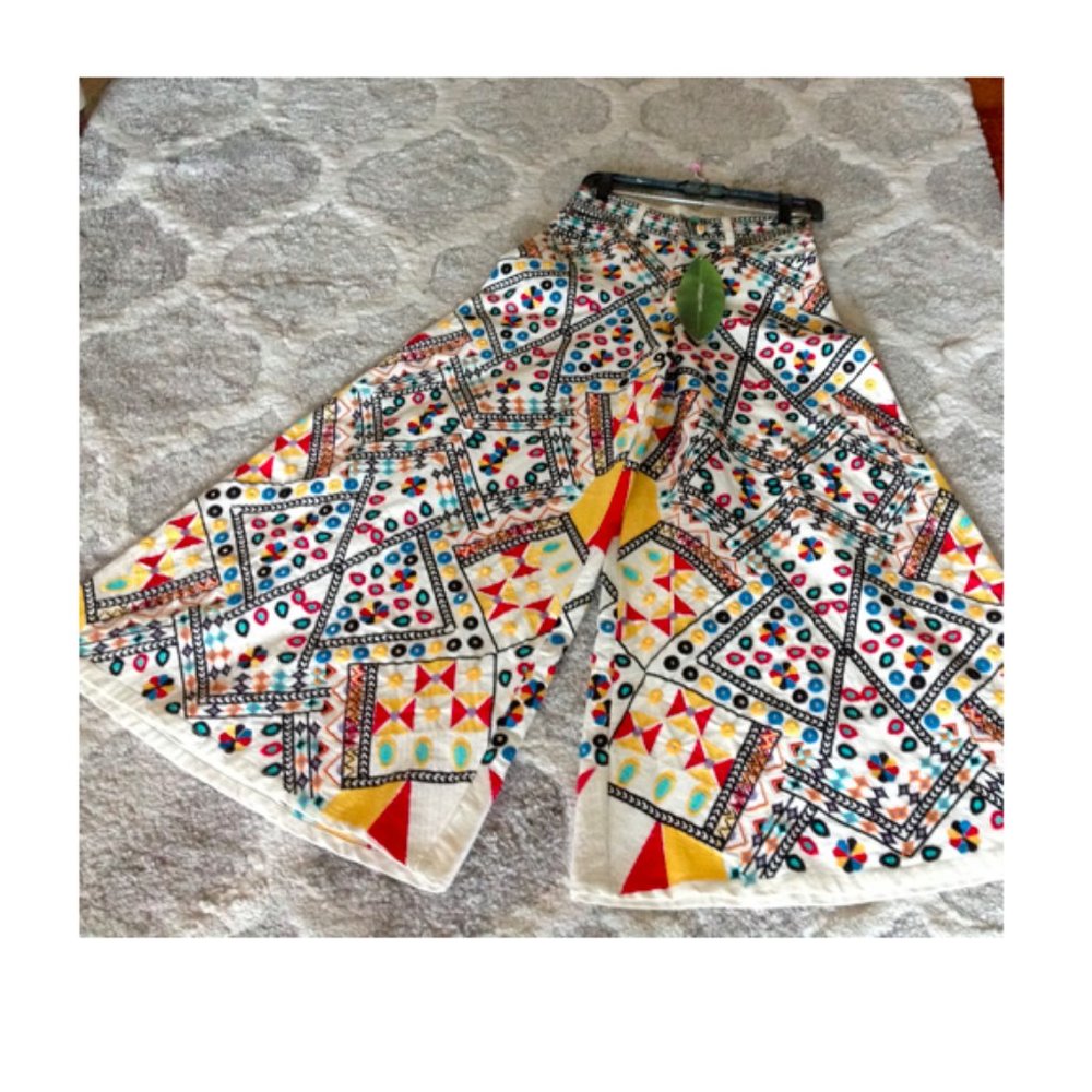 FARM Rio Embroidered Wide Leg Trousers Tropical Boho-Chic Gypsy Artsy Maximalist - Picture 8 of 14